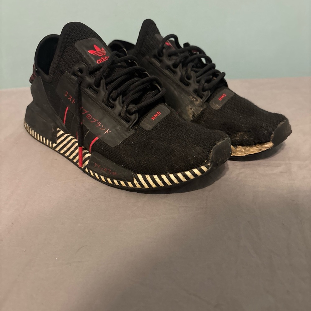 Adidas Black and Red Sneakers with Modern Design